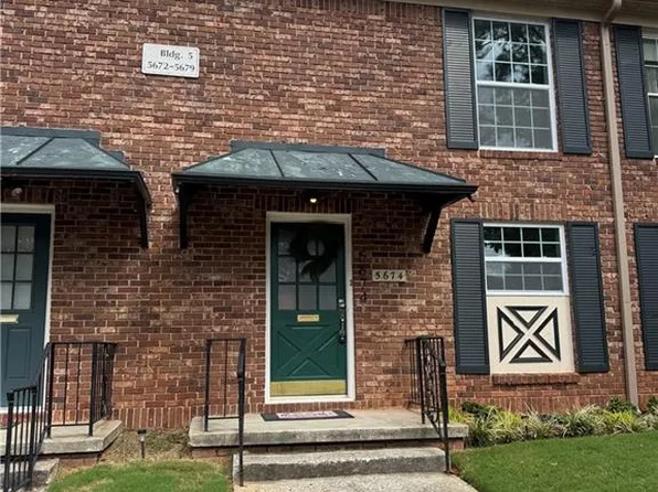 5674 Kingsport Dr #4, Sandy Springs, GA 30342