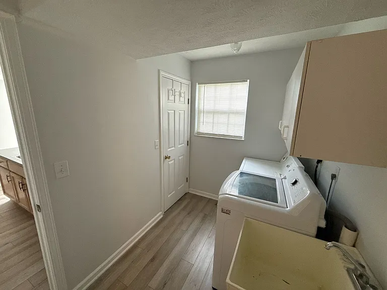 8710 Elmdale Trce — Photo 15