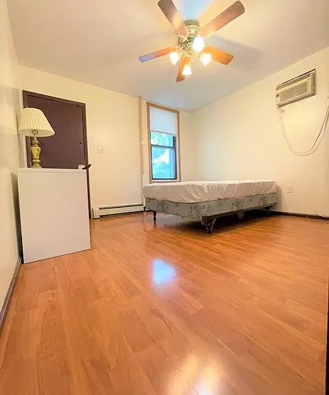 812 Pavonia Ave #1 — Photo 7