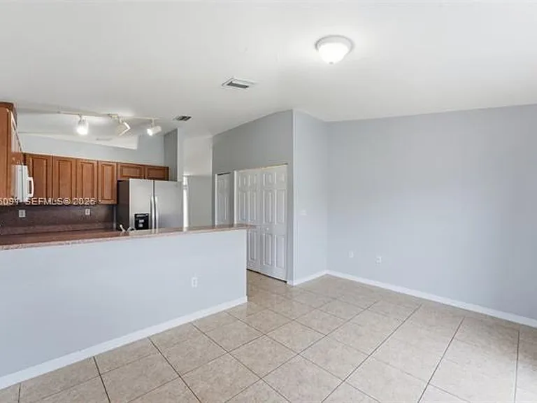 13243 SW 252nd Ln #13243 — Photo 7