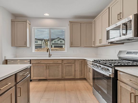 6th image of this home