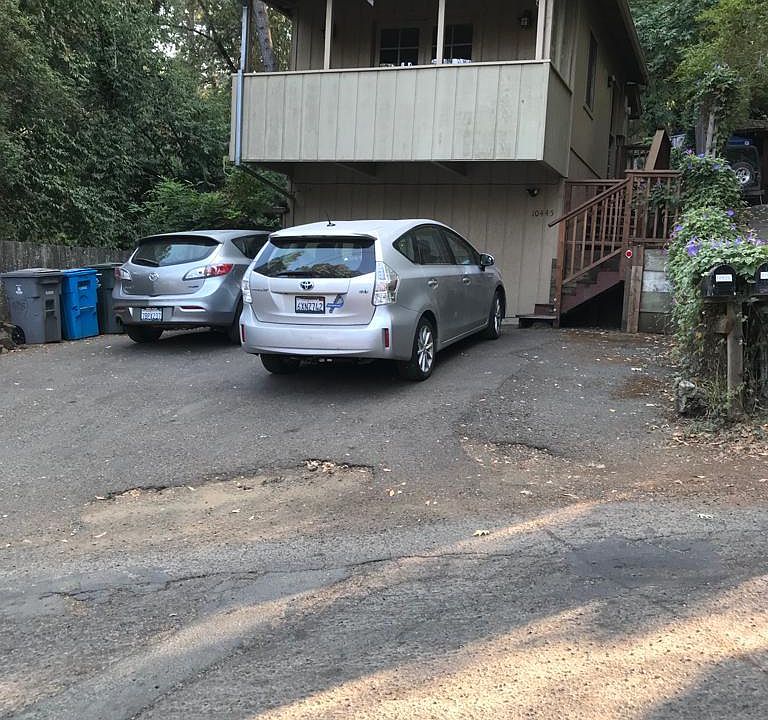 1st image of 10445 Woodside Dr