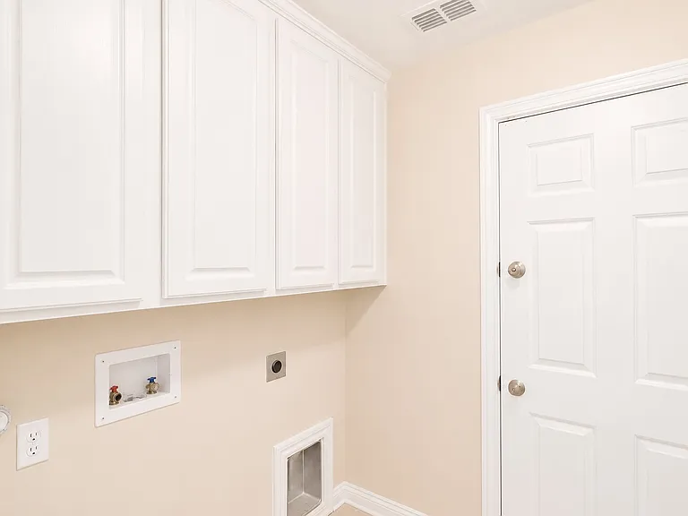 9829 Lightcatcher Dr — Photo 28
