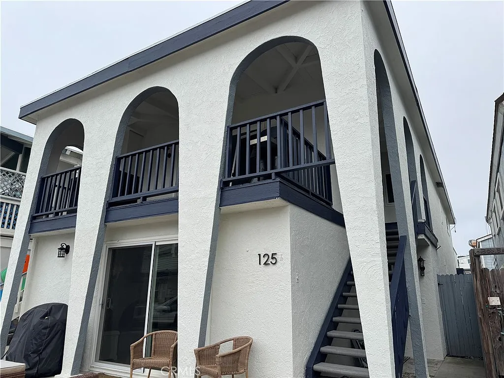 3 bed, 1600 sqft, $5,995 — Photo 3