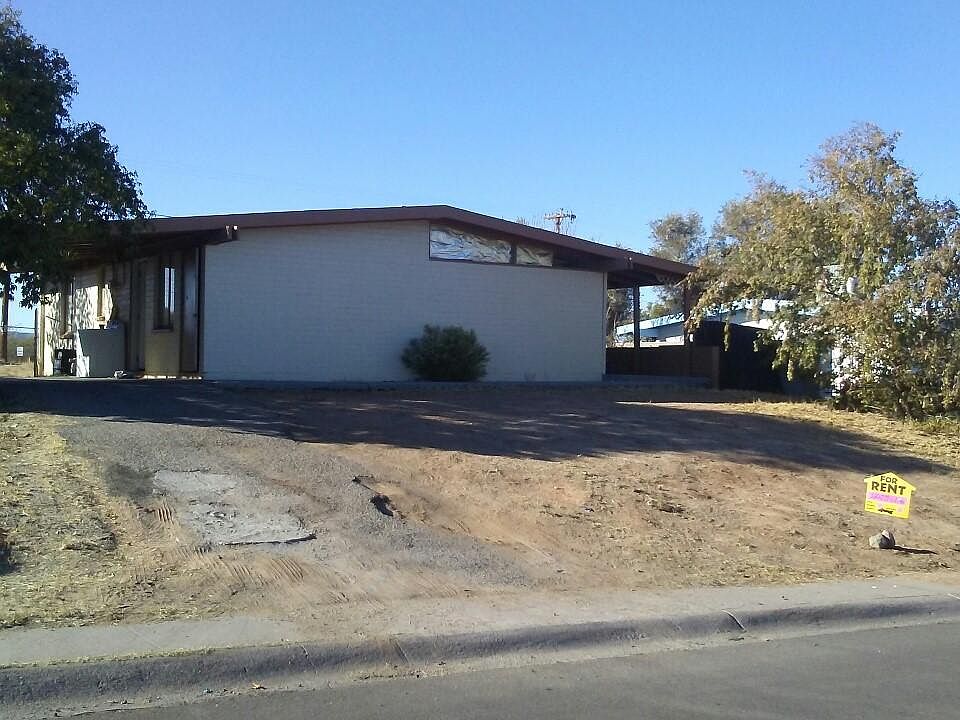 1st image of 130 S Avenue A