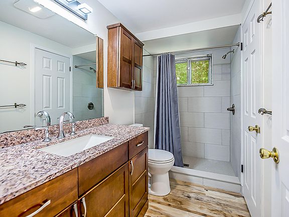 4th image of 2897 Ticknor Ct