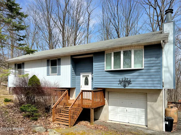 1012 E View Dr, Lake Ariel, PA 18436