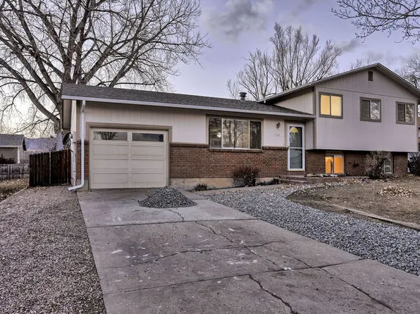 1137 Timber Ln, Fort Collins, CO 80521