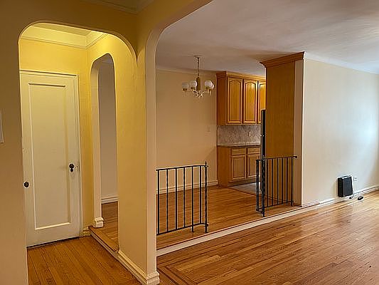 5th image of 63-109 Saunders St #A