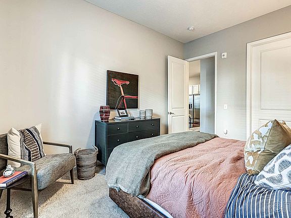 100058887_hdp_kendallpark_flpn1_bed2