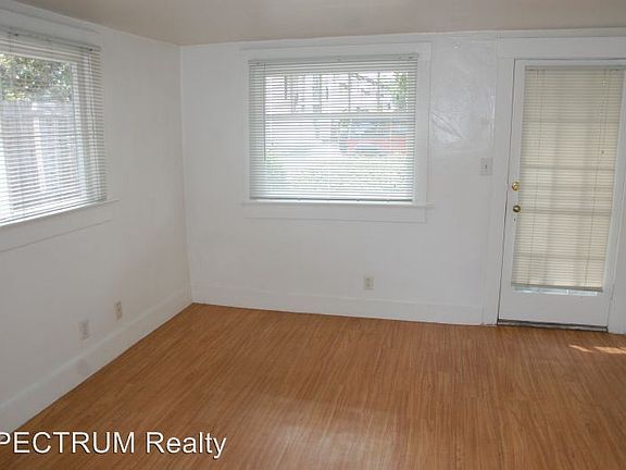 4th image of 217 W Anapamu St APT 4
