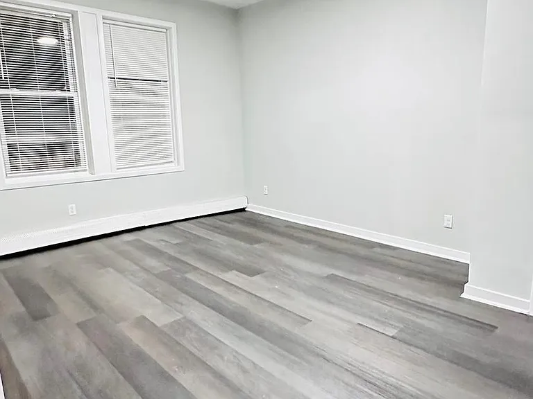 30 12th Ave #1 — Photo 5