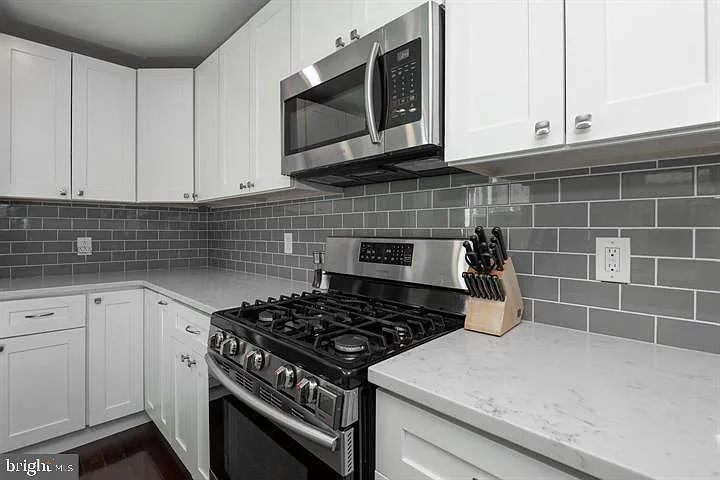 1929 Ellsworth St — Photo 11