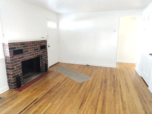 Entrance & Living Room