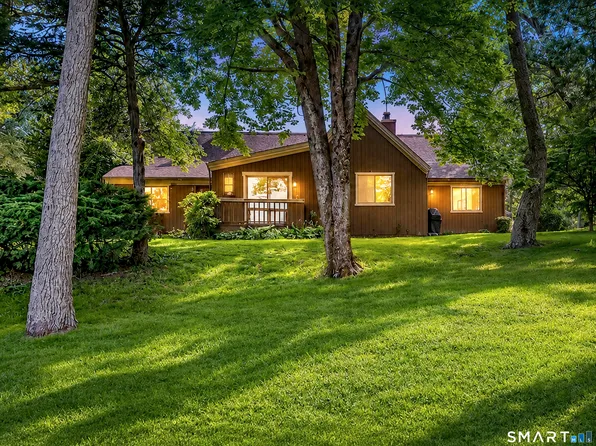 383 Sequoia Lane #B, Stratford, CT 06614