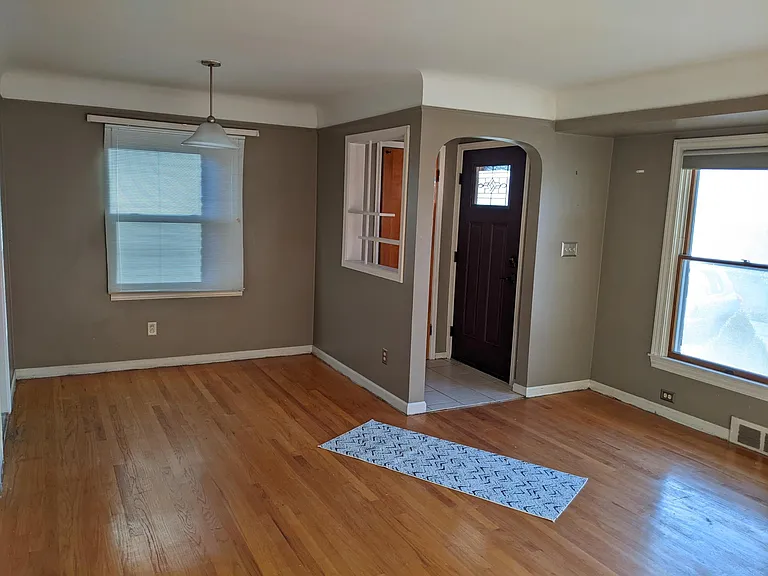 9646 Arcola St — Photo 3