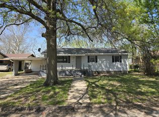 409 N Main St, Commerce, OK 74339