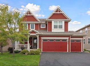 3983 Valencia Ln, Chaska, MN 55318