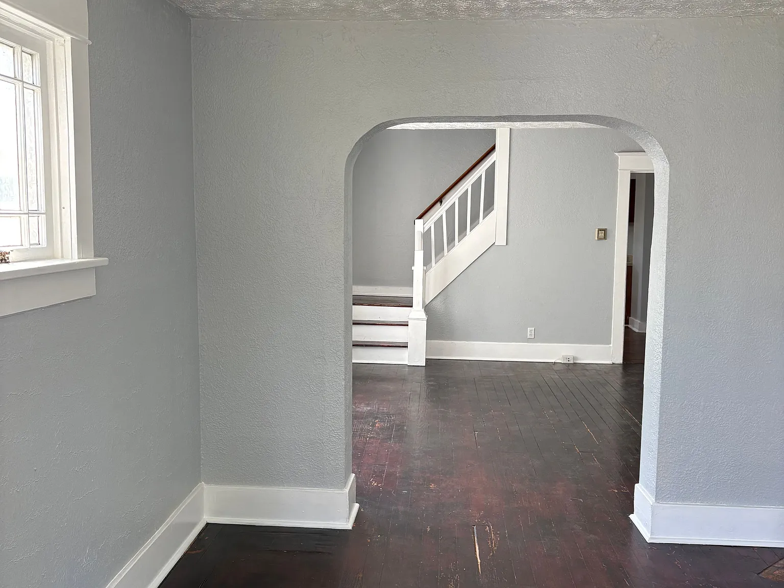 3 bed, 2.0 bath, 1400 sqft, $1,400 — Photo 1