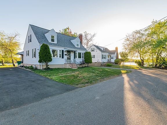 3rd image of 78 Lake Ave