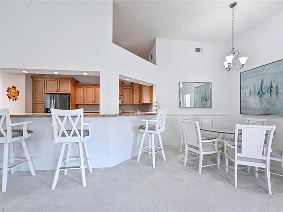 5th image of 583 Beachwalk CIR #Q-201