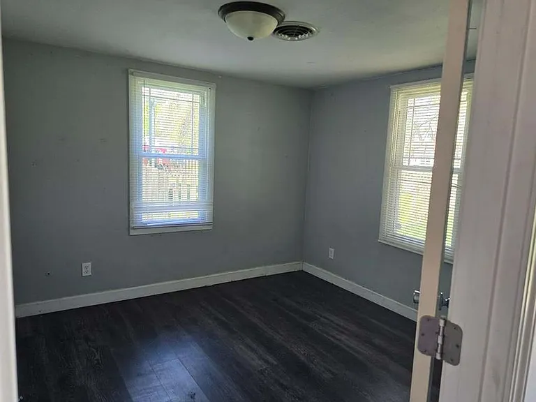412 Dellwood Ave — Photo 6
