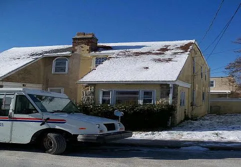 232 Heather Rd photo 1