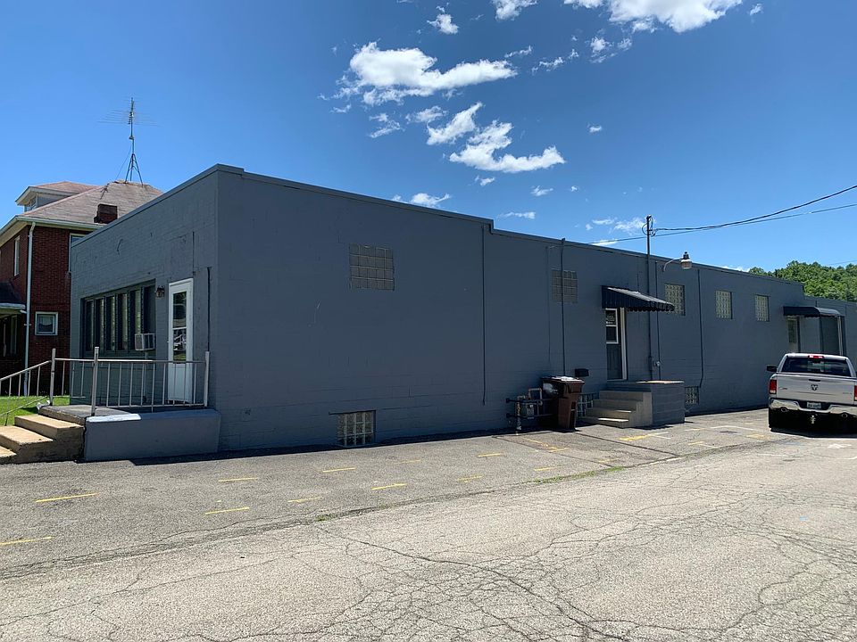 1st image of 255 W Wood St