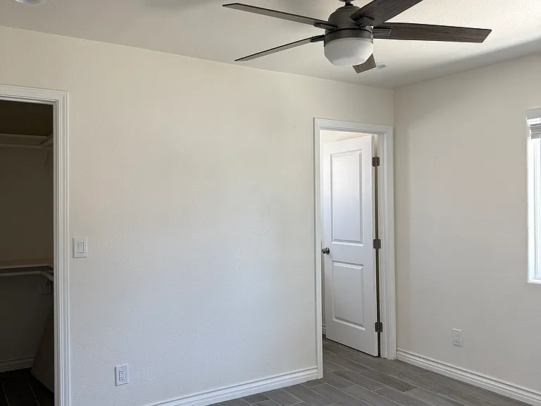 8610 Bennett Ave #2 — Photo 25