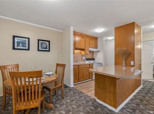 4731 12th Ave NE #203, Seattle, WA 98105