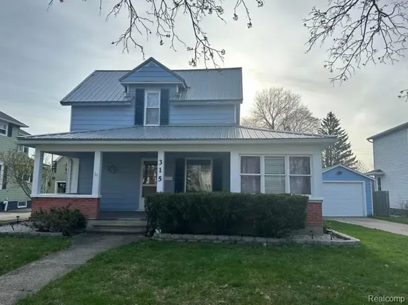 315 N Hanselman St, Bad Axe, MI 48413