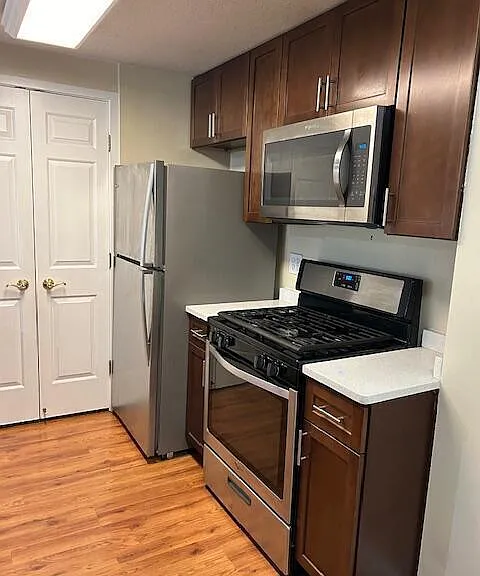 488 Bedford St #308 — Photo 12