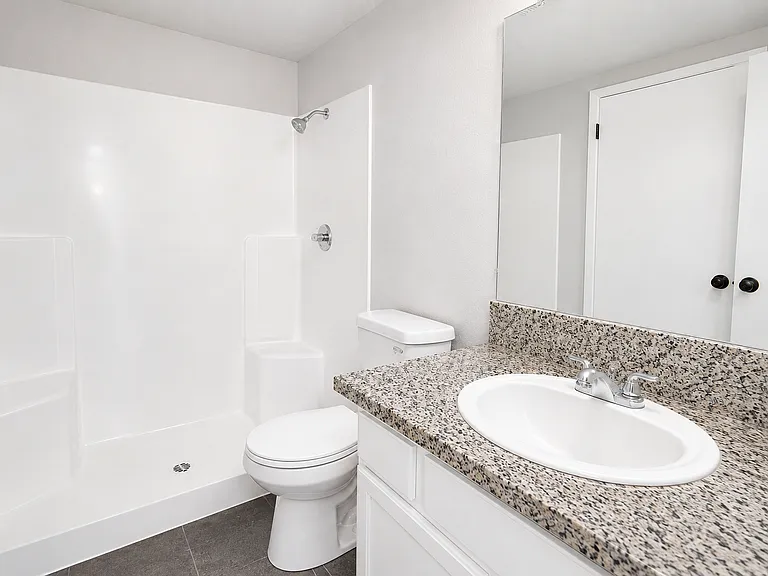 1112 S Cypress Ave #30 — Photo 11