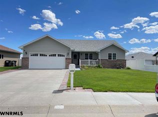 10 E 35th St, Scottsbluff, NE 69361