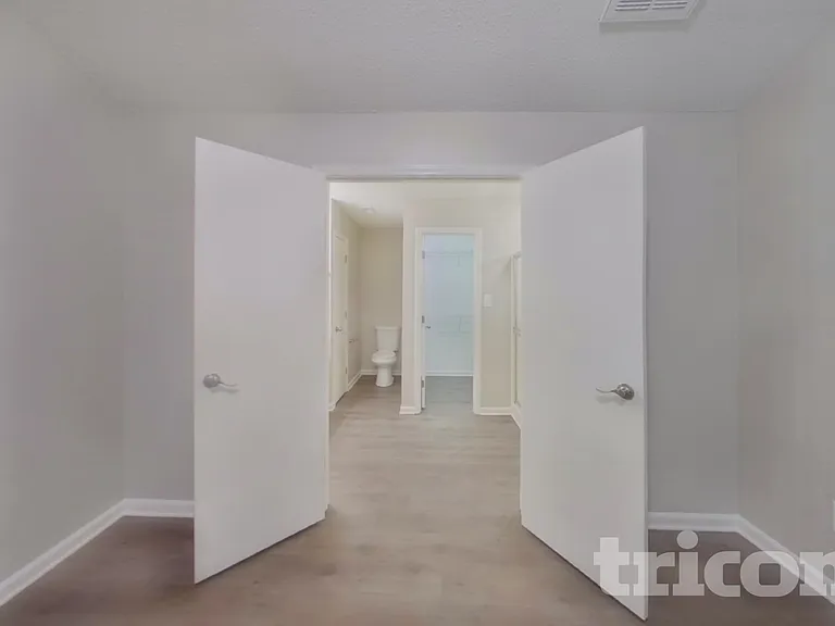 10334 Creswell Ct — Photo 8