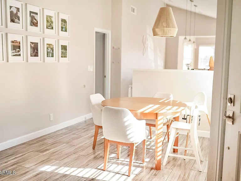 1229 W Straford Dr — Photo 14