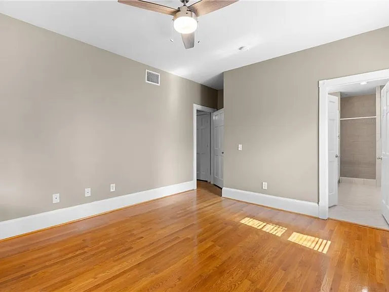736 W Princess Anne Rd #102 — Photo 19