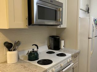 660 Roble Ave APT 7, Menlo Park, CA 94025