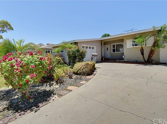 3rd image of 3625 Conquista Ave