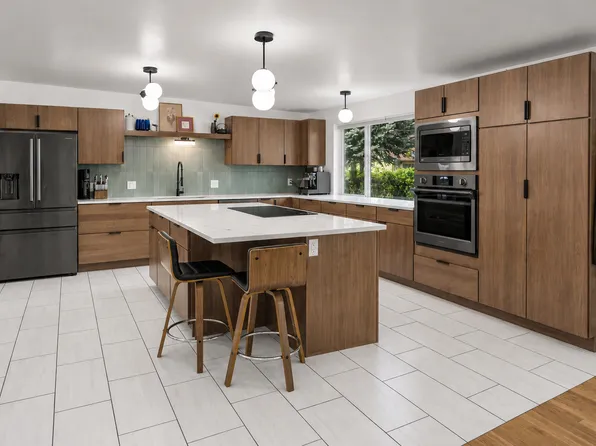 6751 S 2300 E, Cottonwood Heights, UT 84121