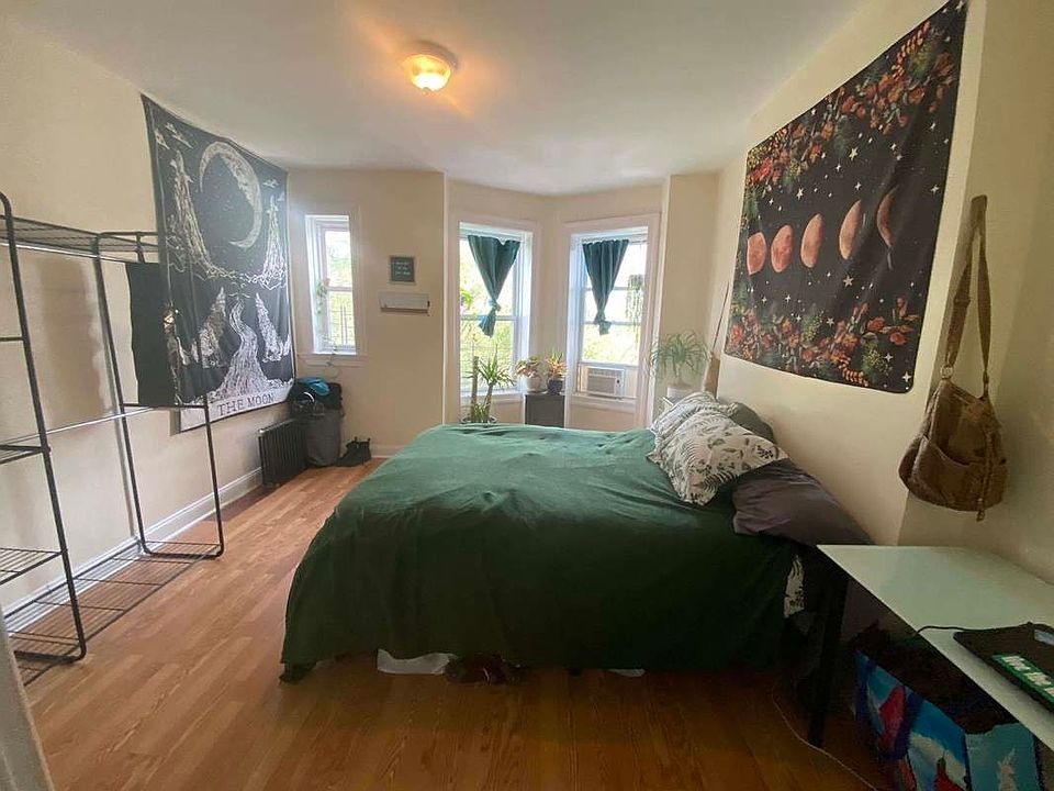 1st image of 1442 Bedford Ave APT 3L