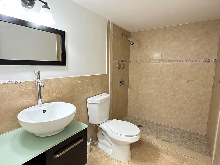 403 SW 148th Ave #3B — Photo 14