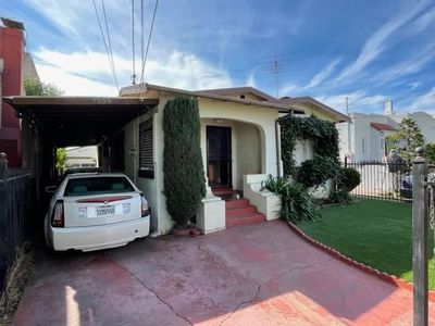 7859 Arthur St, Oakland, CA, 94605