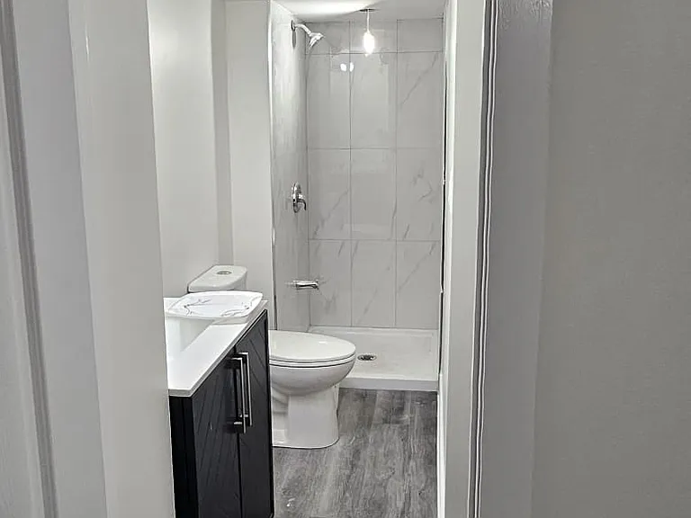 134 Bridgeport Rd E #UPPER — Photo 5