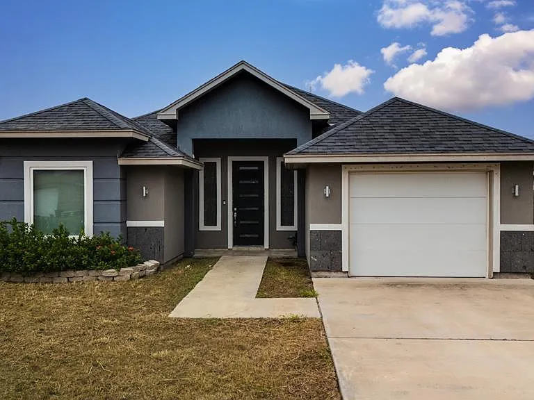 2688 Naples St — Photo 1