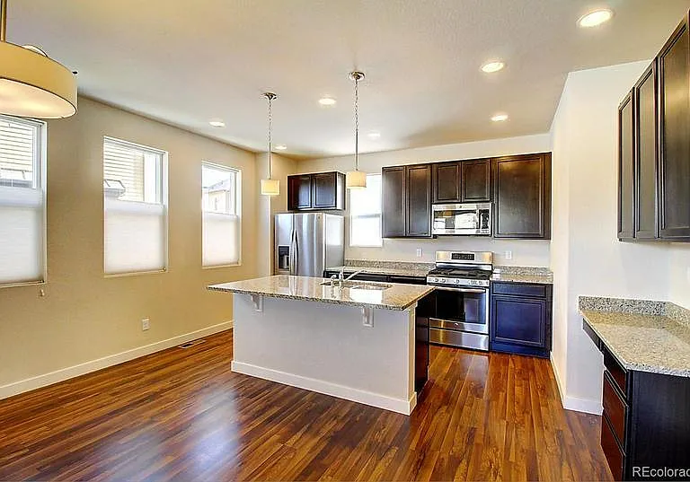 11240 Uptown Ave — Photo 3