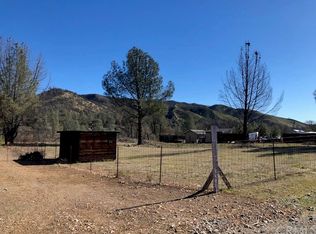 2905 Meadow Creek Rd, Clearlake Oaks, CA