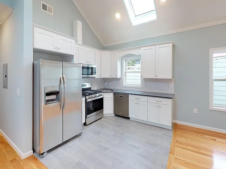 336 Forrest St #2 — Photo 35