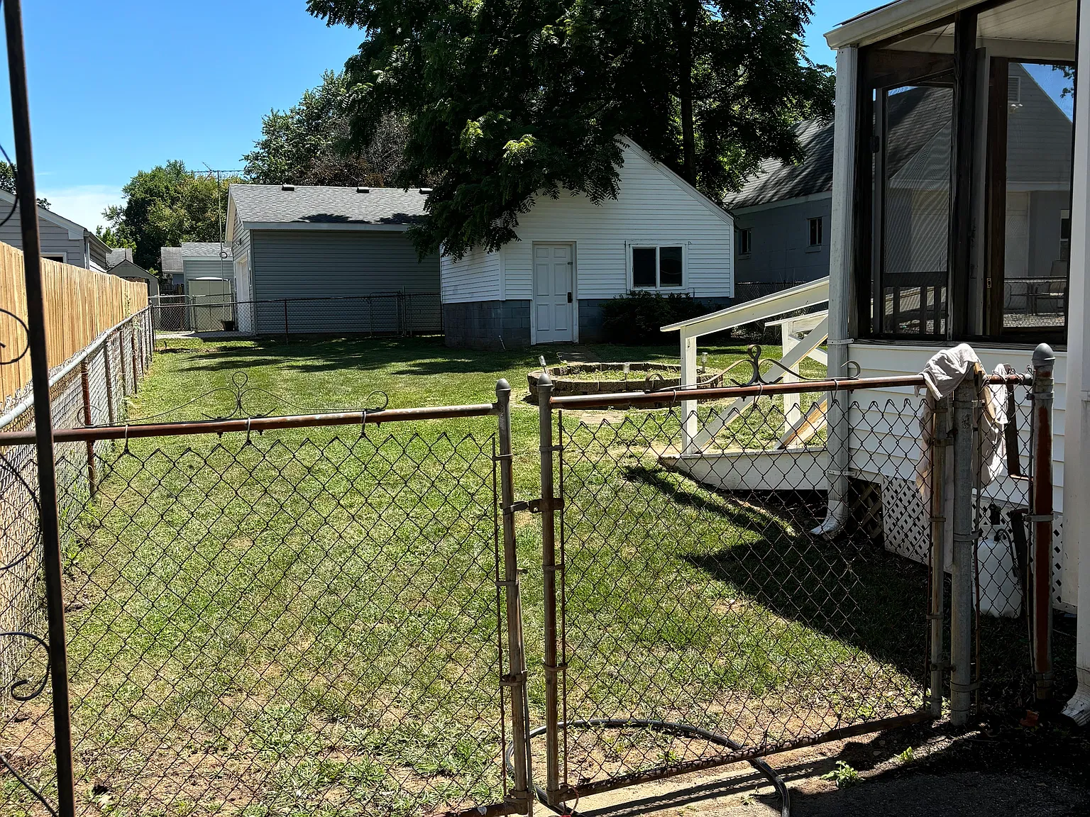 9206 Wilson Ave — Photo 3