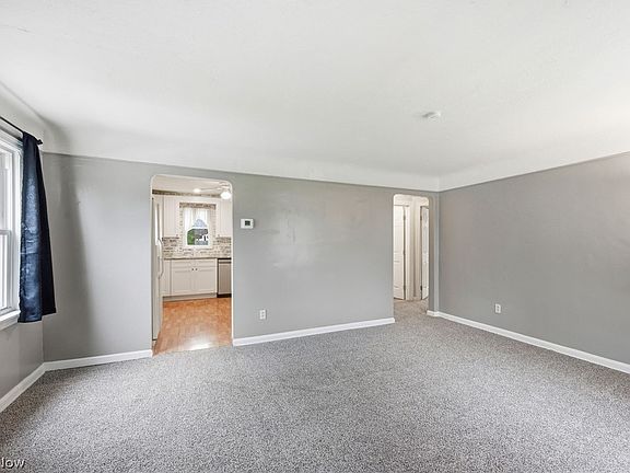 3rd image of 34857 Roberts Rd